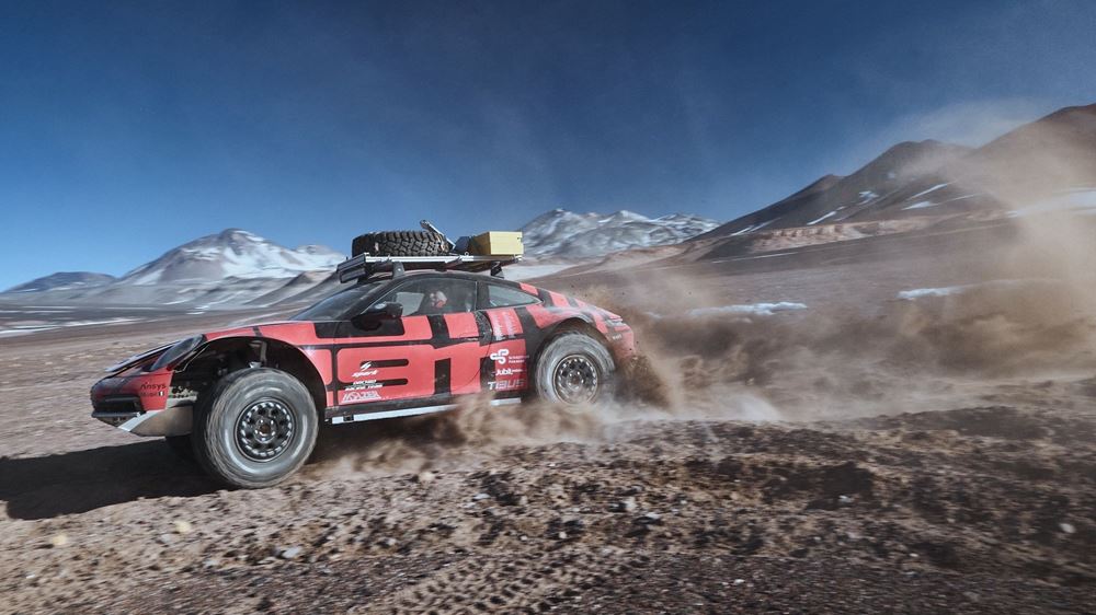 Porsche 911 Chile Volcano
