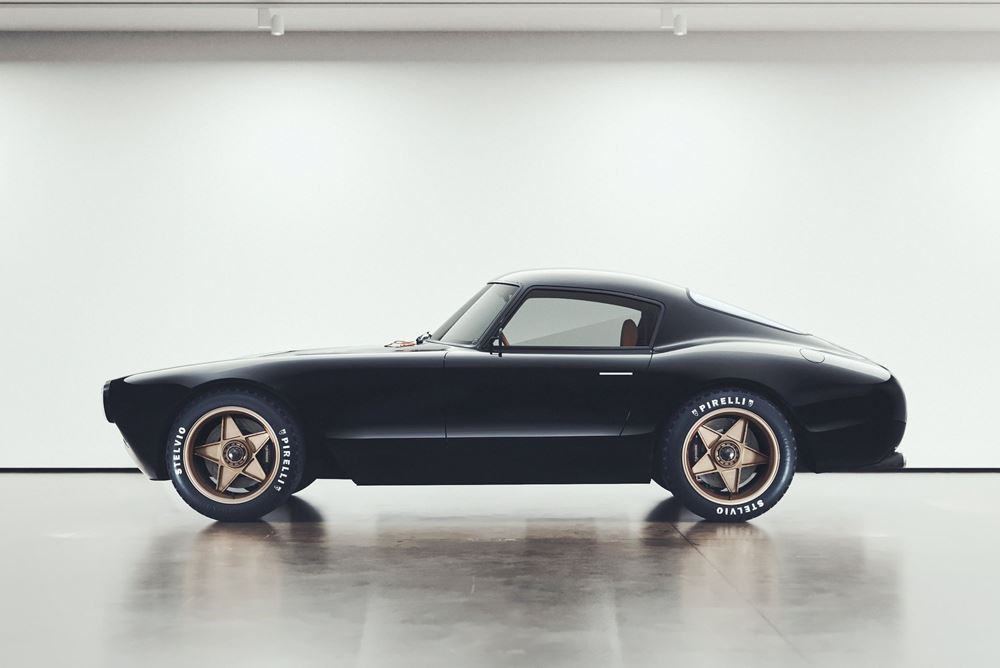 Ventitude Ferrari 250GT Restomod