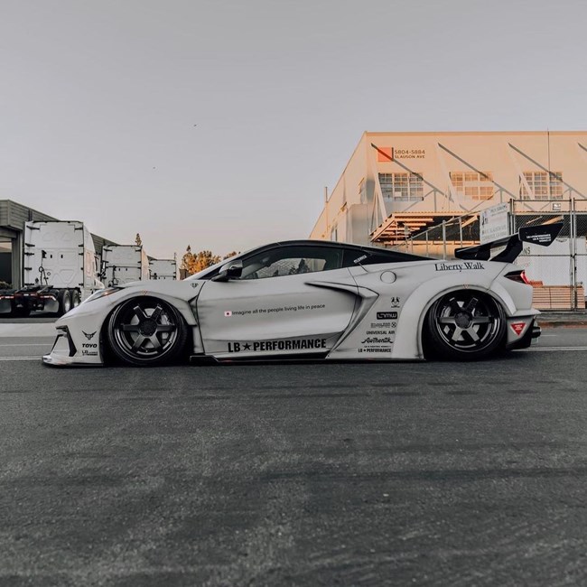 Liberty Walk Corvette C8