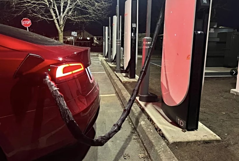 Tesla Supercharger anti-vandalism
