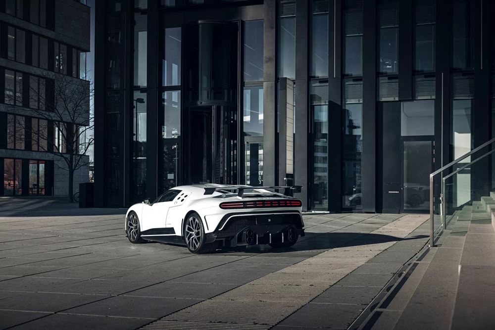 Bugatti Centodieci δημοπρασία