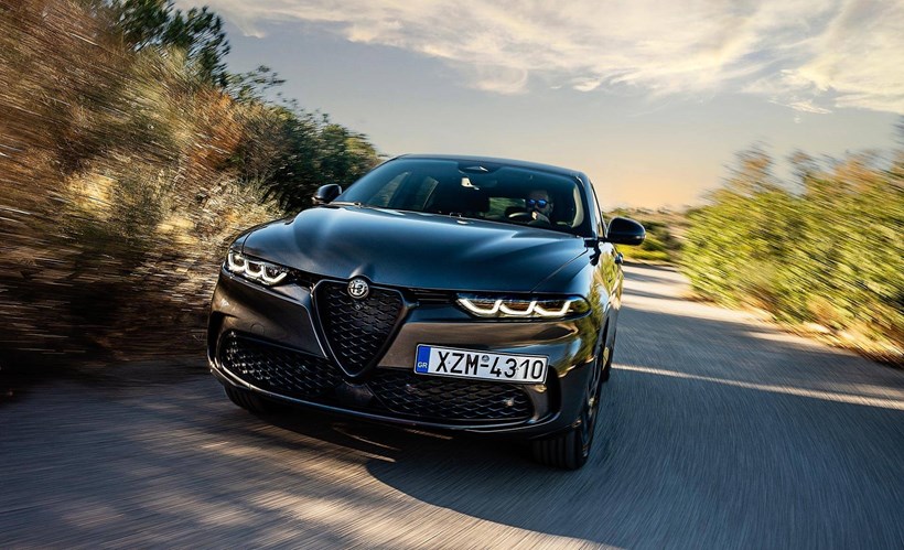 Alfa Romeo PHEV Q4