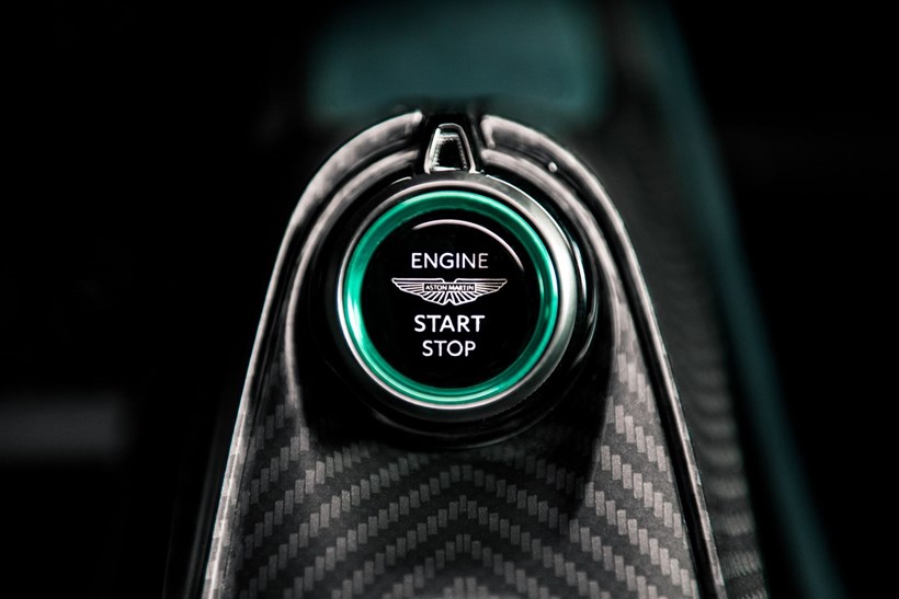 Aston Martin Valhalla με τεχνολογία Formula 1