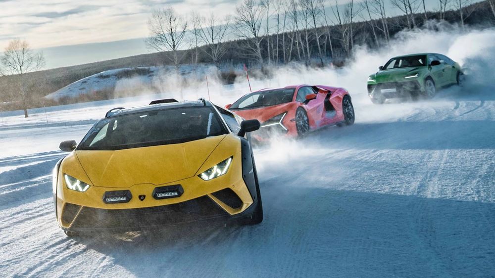 Lamborghini Esperienza Neve