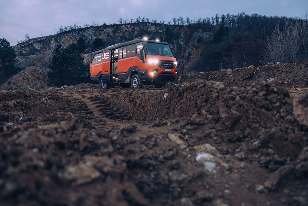 Torsus Praetorian εκτός δρόμου λεωφορείο off road 4x4