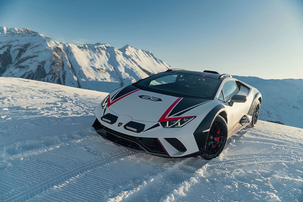 Lamborghini Huracan Sterrato στο χιόνι
