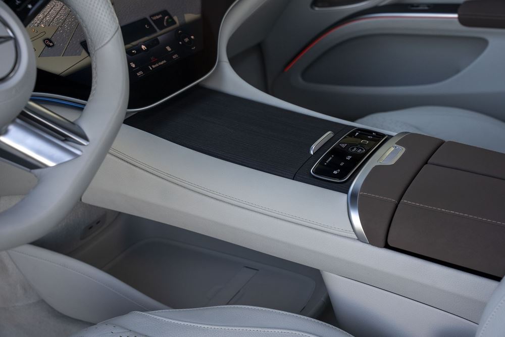 Mercedes EQS580