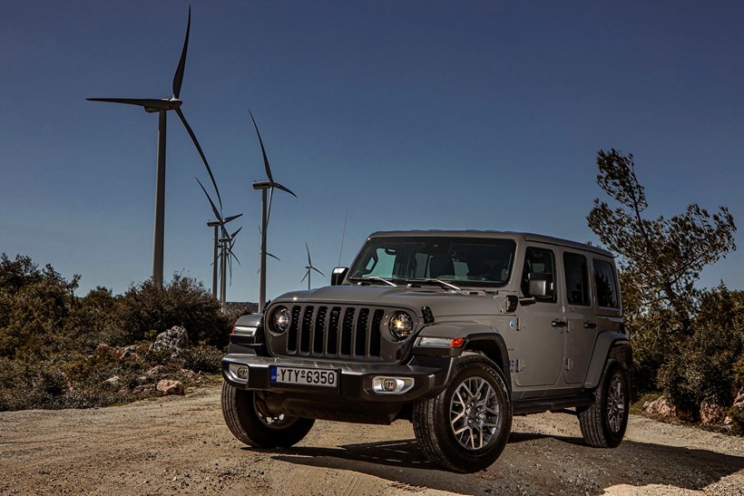 Jeep Wrangler 4xe Sahara plug in hybrid