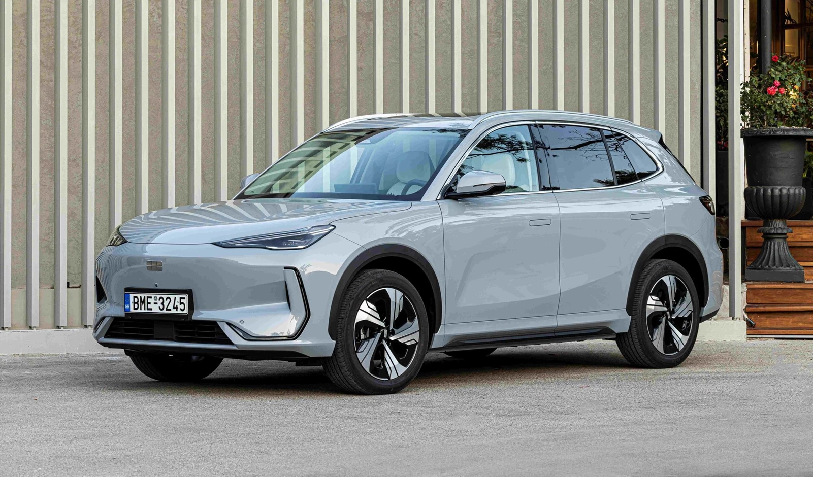 Geely E5