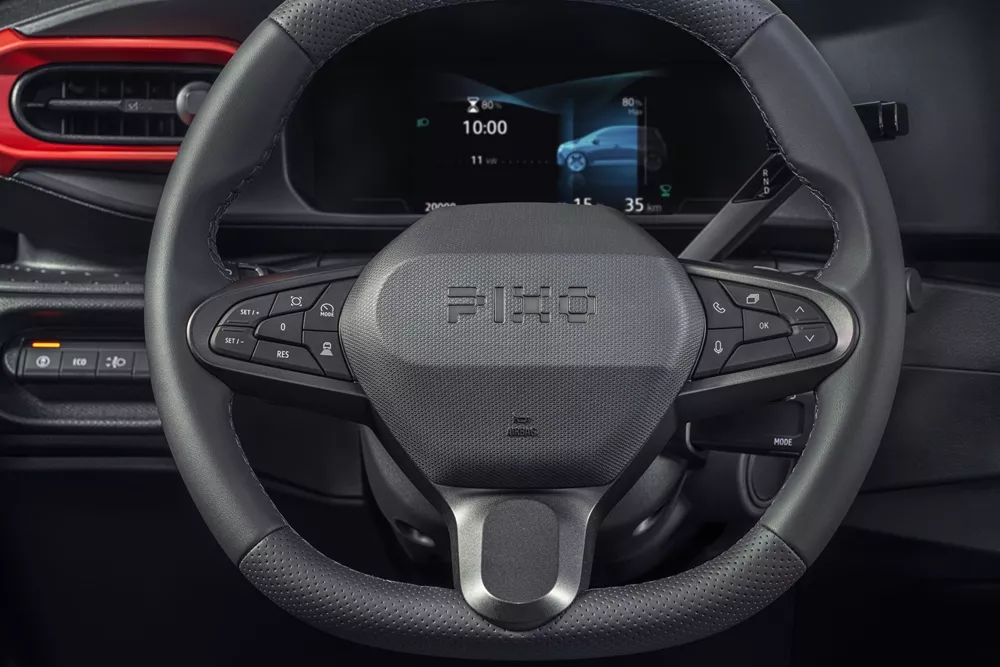 Nissan Pixo