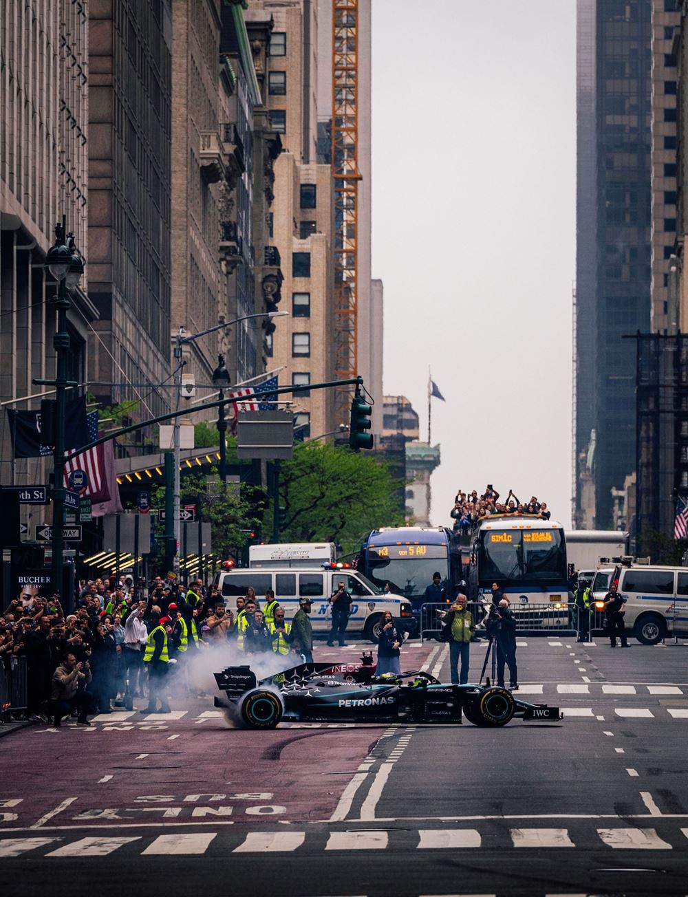 Mercedes F1 5η Λεωφόρος Νέα Υόρκη Empire State Building