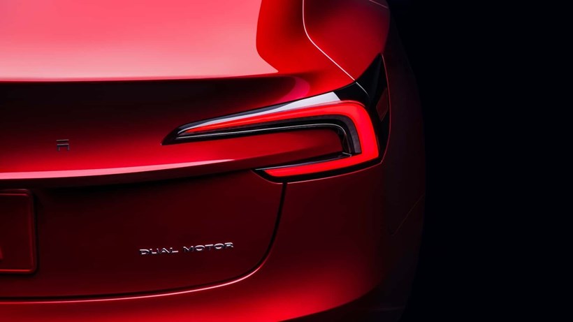 Tesla Model 3 αναβαθμισμένο