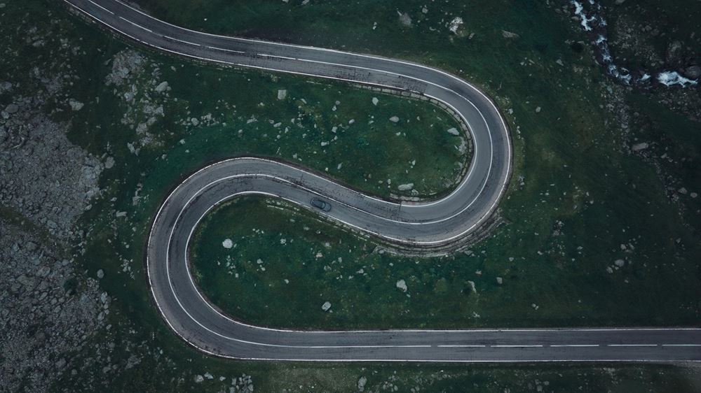 Porsche 911 Carrera 4 GTS Transfagarasan