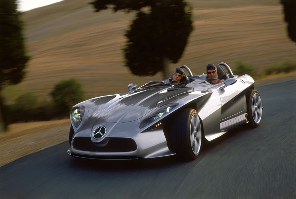 Mercedes-Benz F400 Carving