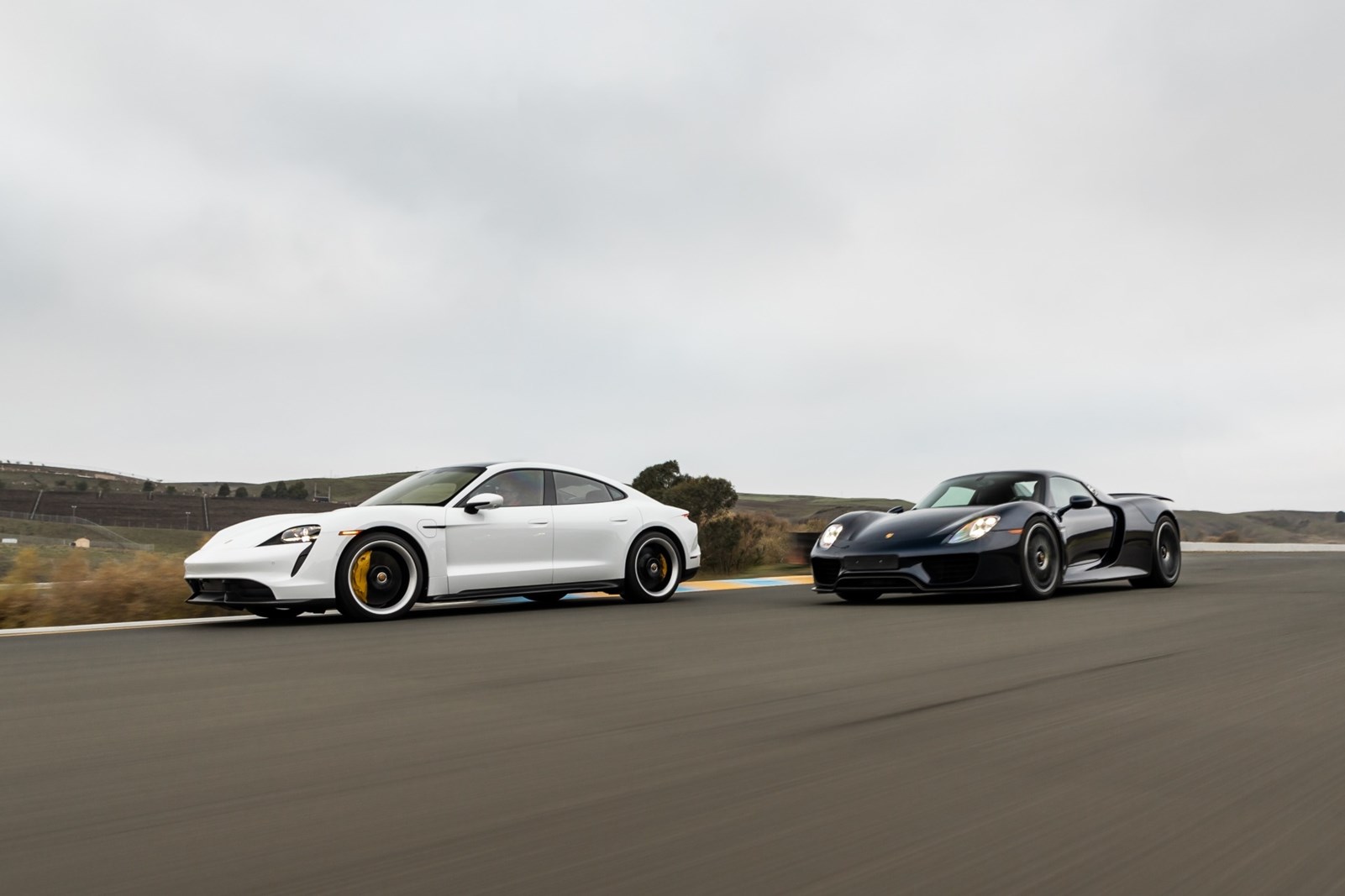 Porsche 918 Spyder & Porsche Taycan