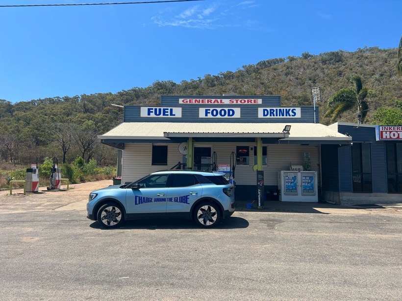 Ford Explorer Lexie Alford Γύρος του κόσμου με ηλεκτρικό