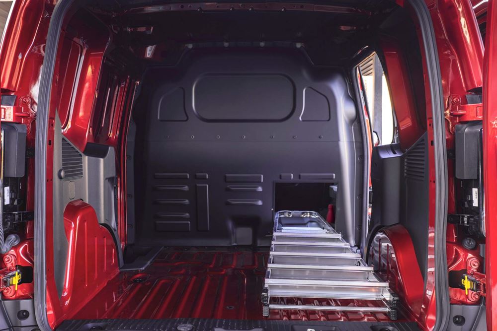 FORD TRANSIT COURIER