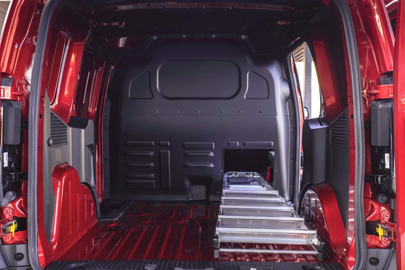 FORD TRANSIT COURIER