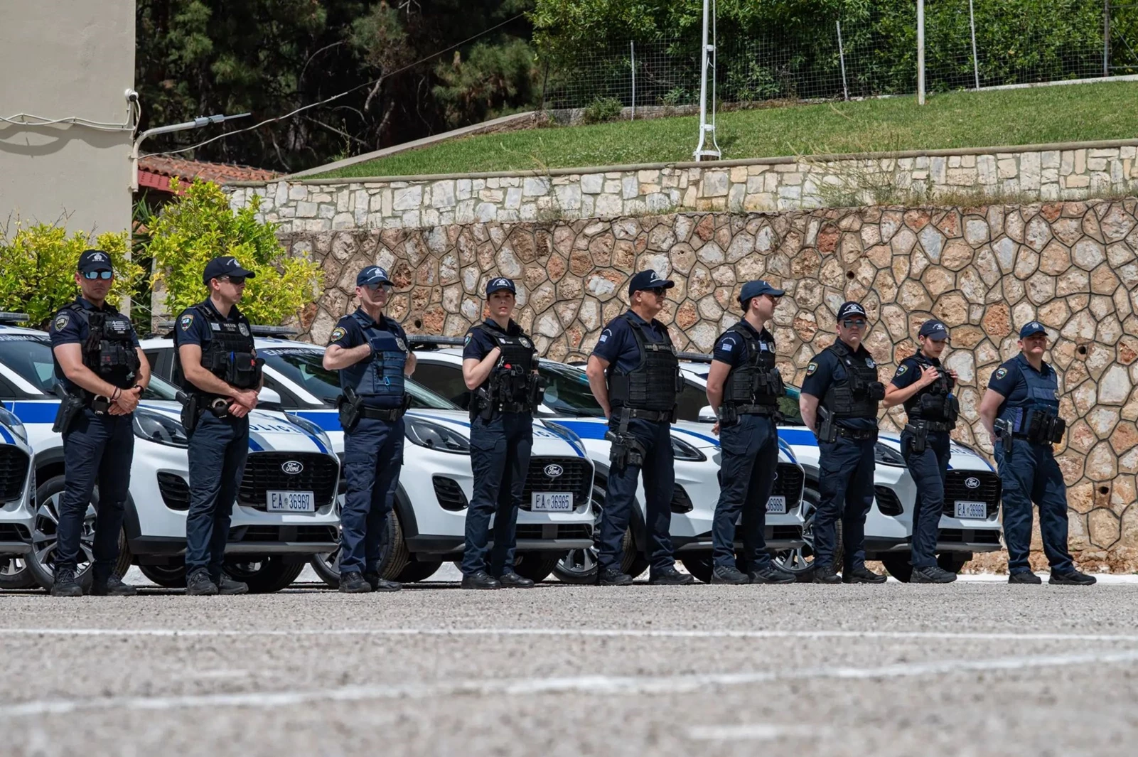 περιπολικά αυτοκίνητα και μοτοσυκλέτες ελληνική αστυνομία