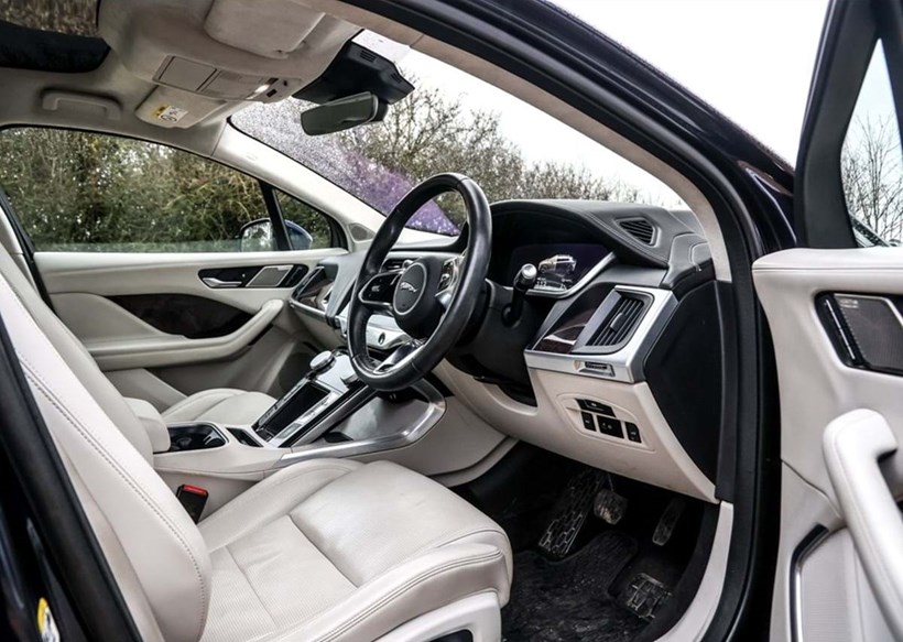 Jaguar I-Pace Βασιλιάς Κάρολος