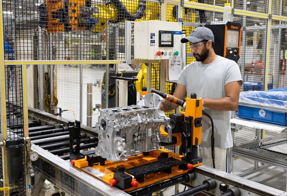 Stellantis νέος υβριδικός κινητήρας για τετρακίνητα SUV