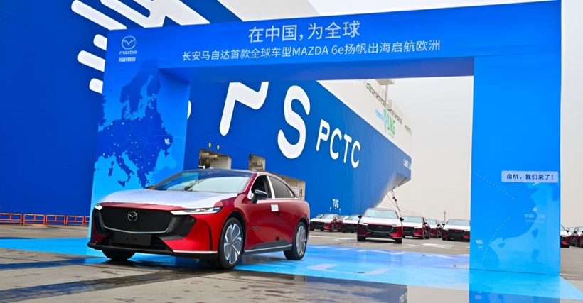 Mazda 6e αναχώρηση από Σαγκάη
