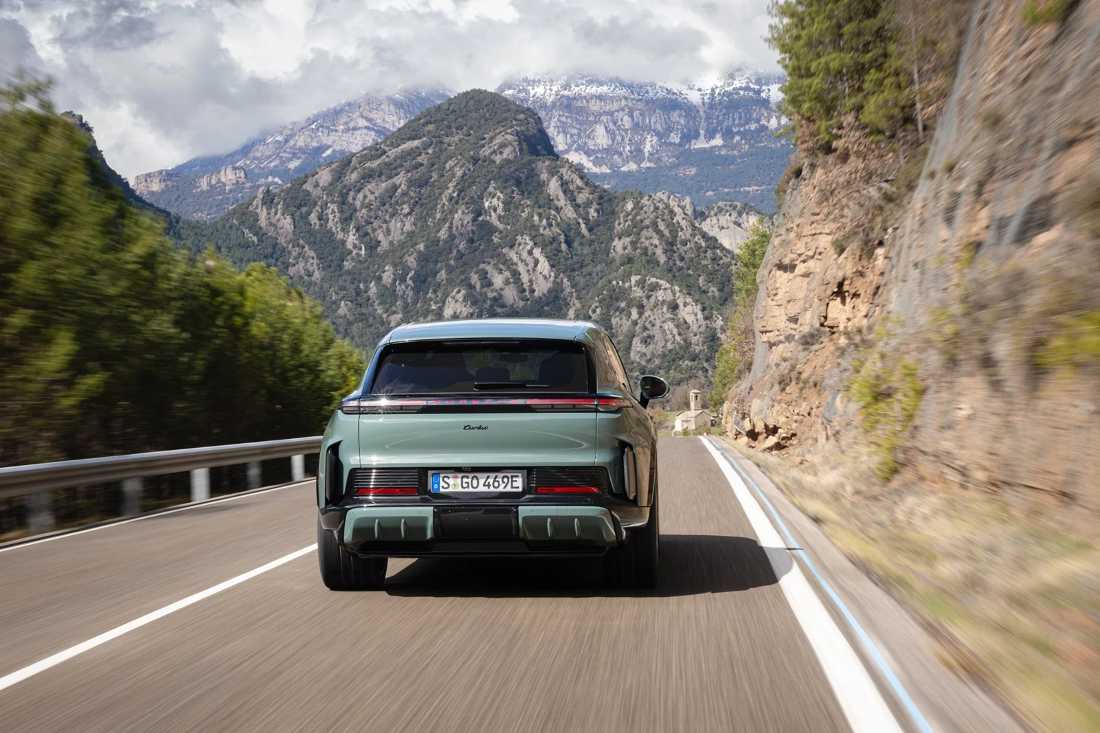 Porsche Cayenne Turbo Electric