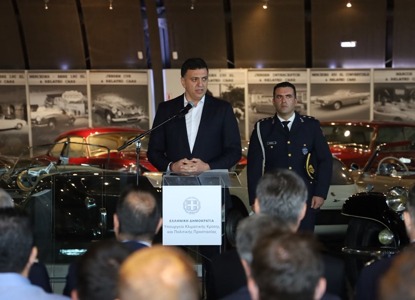 Βασίλης Κικίλας Υπουργός Πυροσβεστική