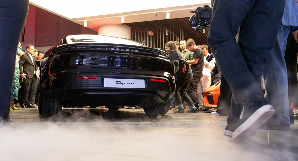 Porsche Center Αthens