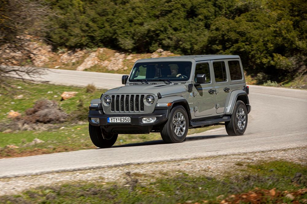 Jeep Wrangler 4xe Sahara plug in hybrid