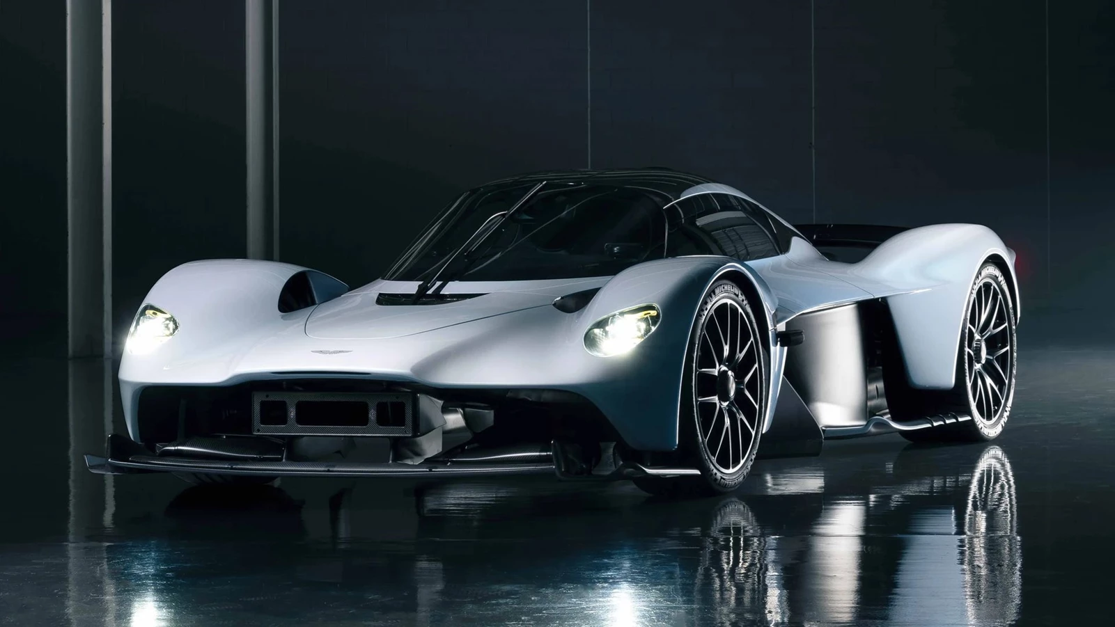 Aston Martin Valkyrie Ricciardo