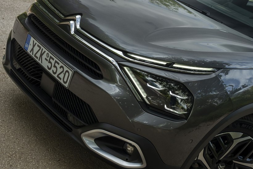 Citroen C4 X 1,2 130 EAT8