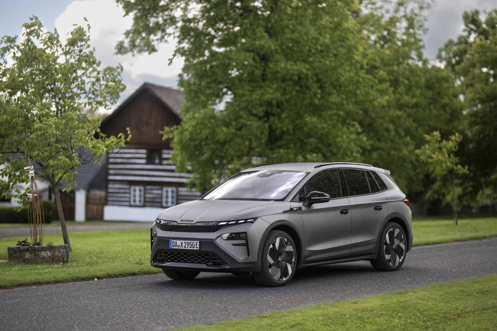 Skoda Elroq RS ματ χρώμα συλλεκτικό