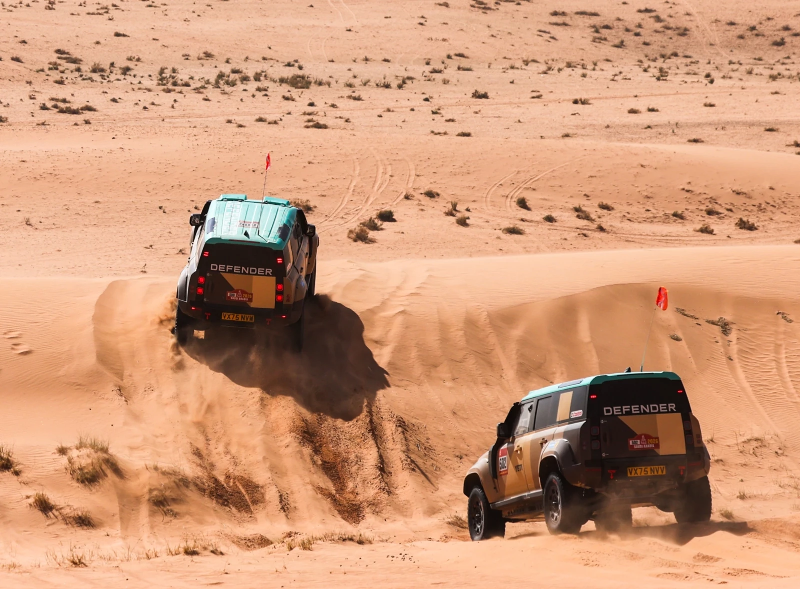 Defender Dakar D7X-R