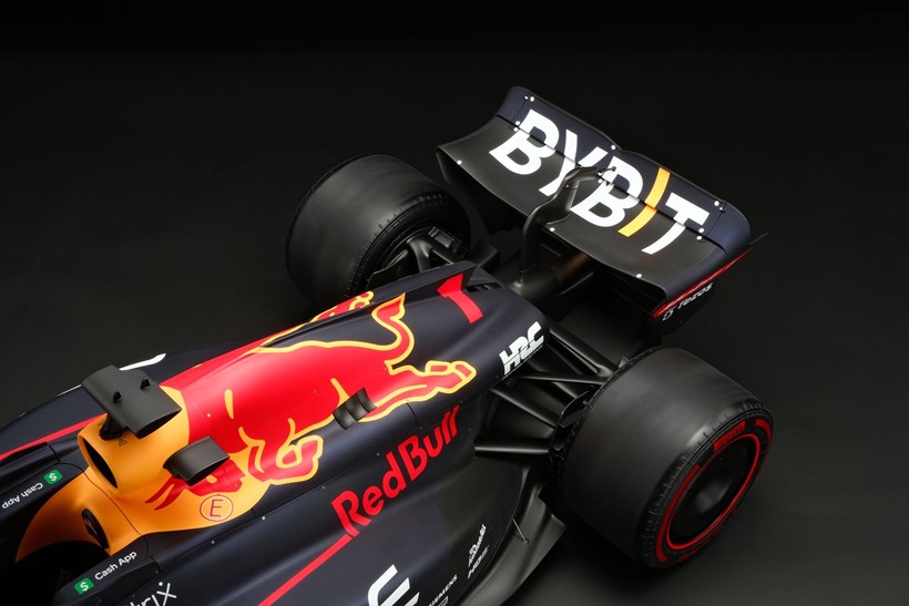 Amalgam Red Bull RB18 Max Verstappen 1:8