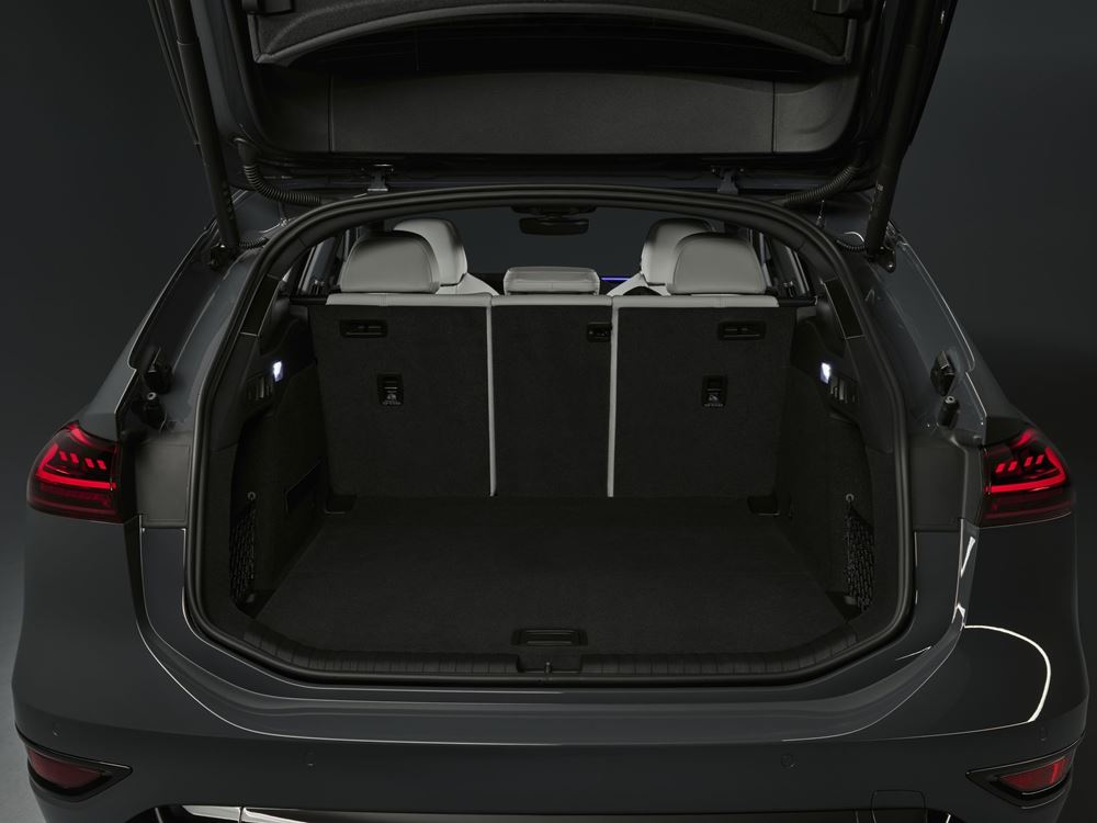  ;Audi A6 e-tron Avant