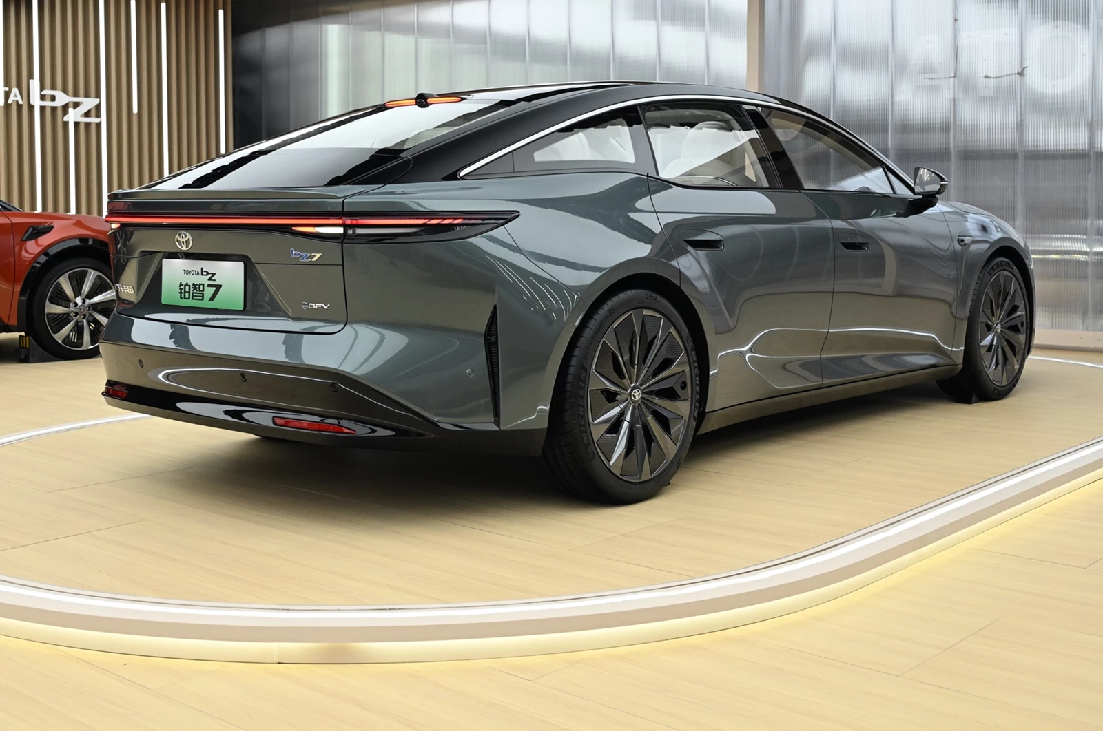 Toyota bz7