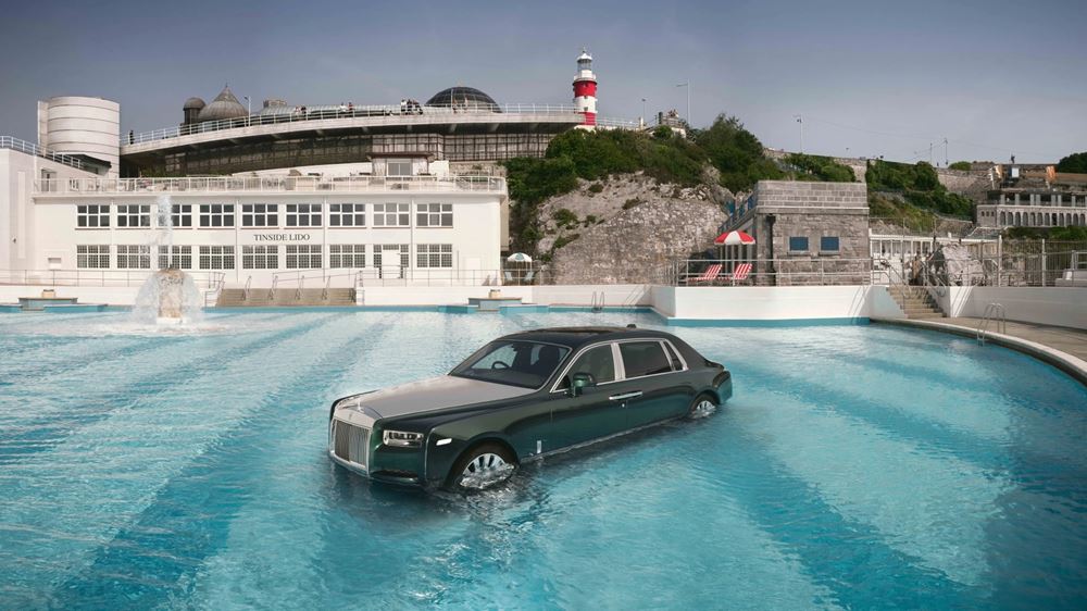 Rolls-Royce Phantom pool