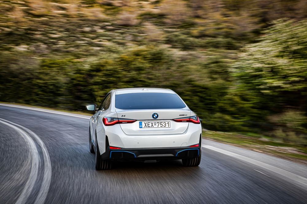 BMW i4