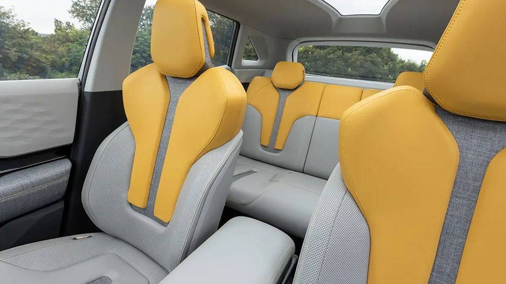 Mitsubishi XFC concept