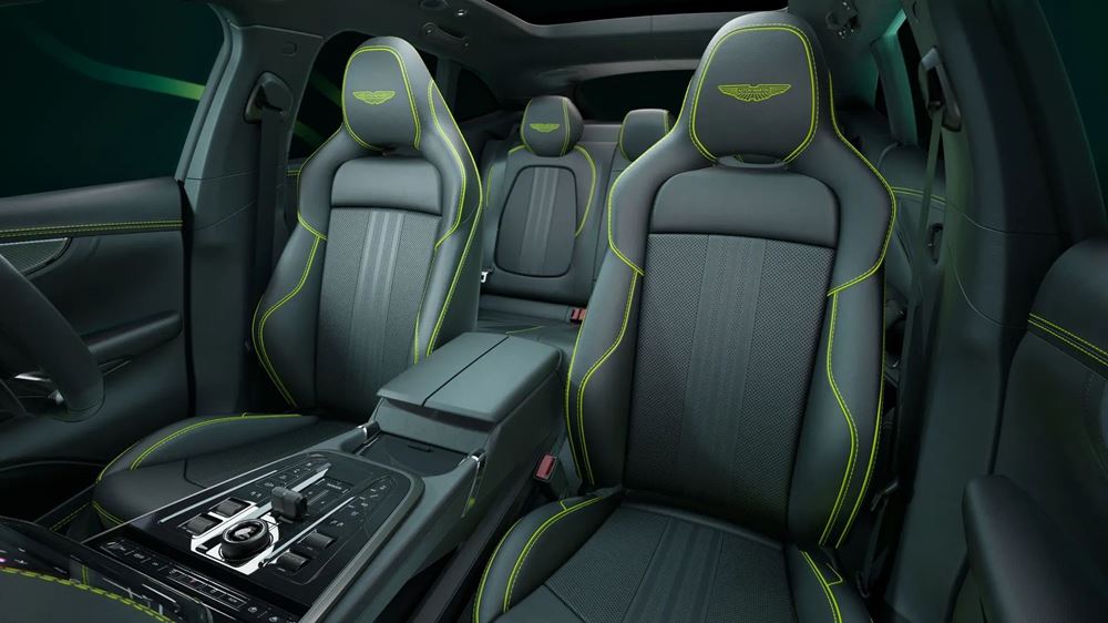 Aston Martin DBX707 AMR24