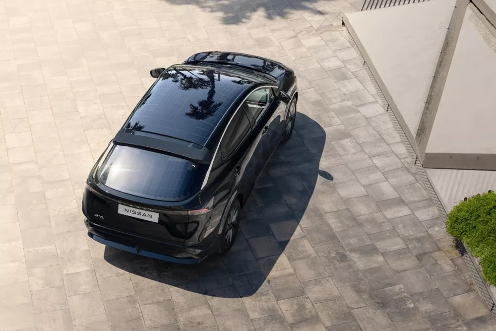 Nissan Ariya με ηλιακά πάνελ