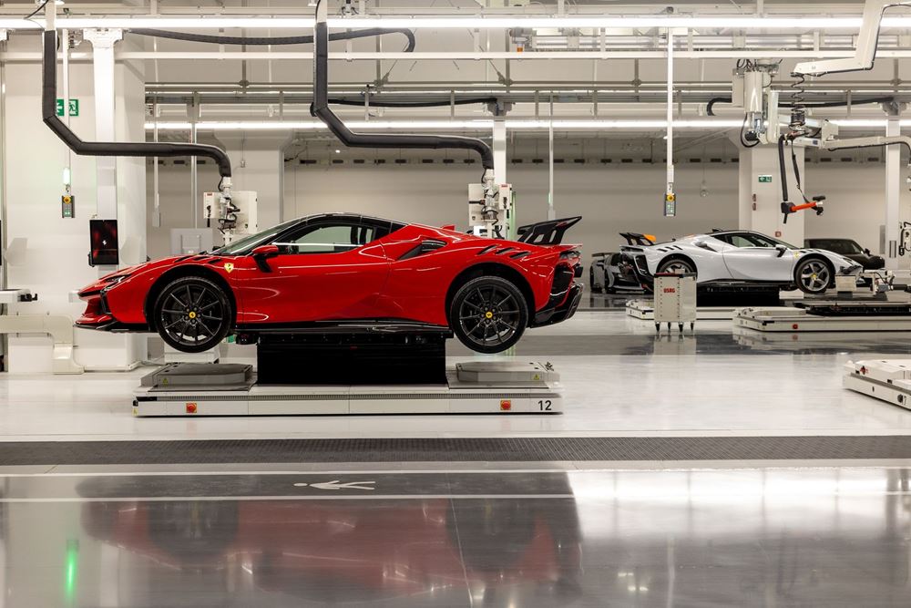 Ferrari e-building Maranello εργοστάσιο ηλεκτρικών hypercars