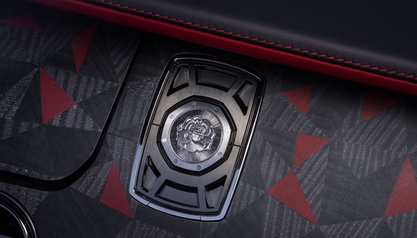 Rolls-Royce La Rose Noire Droptail