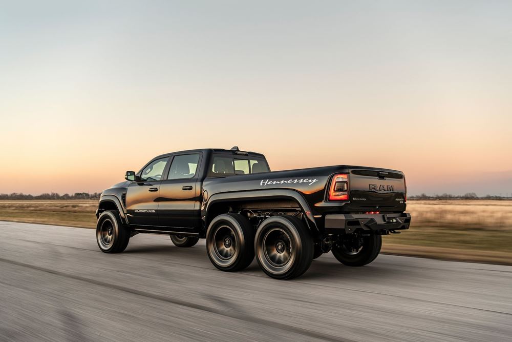 Hennessey Mammoth 6x6