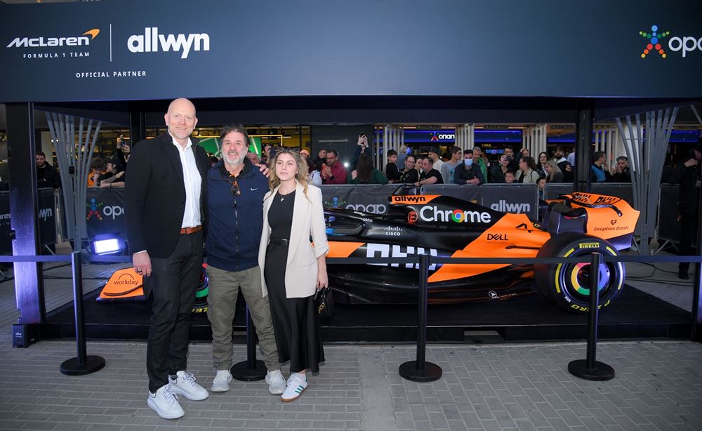 F1 McLaren Σύνταγμα OPAP Arena
