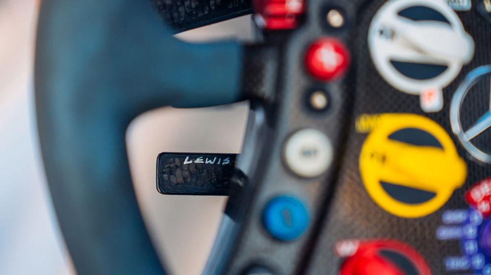 Mercedes F1 W04