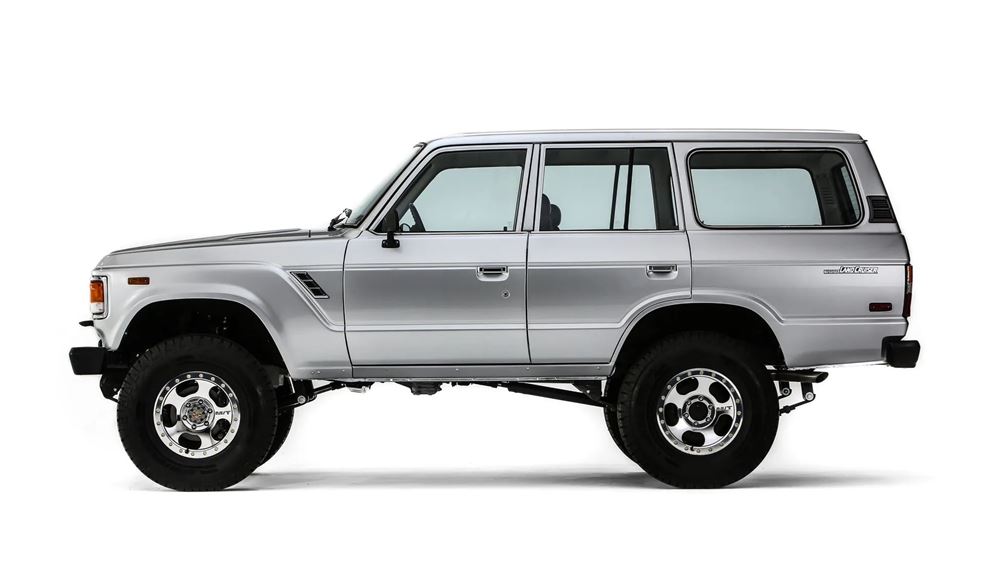 Toyota Turbo Trail retro Land Cruiser V6