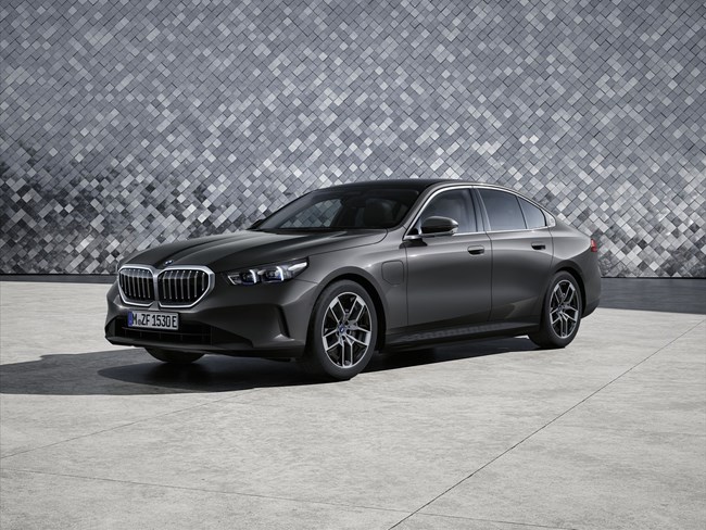BMW i5 2023