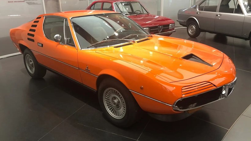 Alfa Romeo Montreal